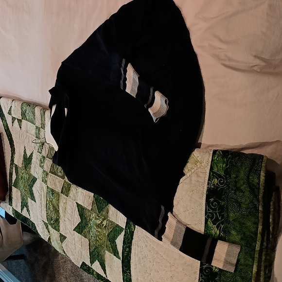 Smartwool Black Cowl Neck Poncho Sweater with Striped Sleeves Size Small/Medium - Picture 4 of 4